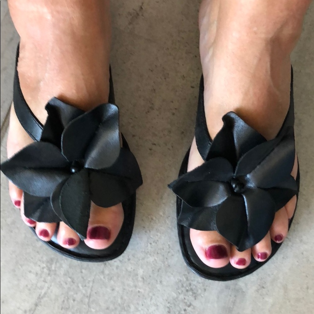 Flower Born sandals